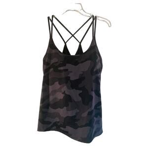 OLD NAVY ACTIVE Women’s GoDry Camo Athletic Top / Size: Large